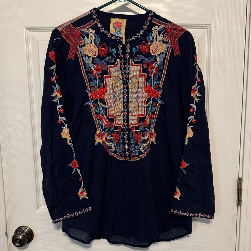 Johnny Was  Navy Blouse with Colorful Embroidery new without tags